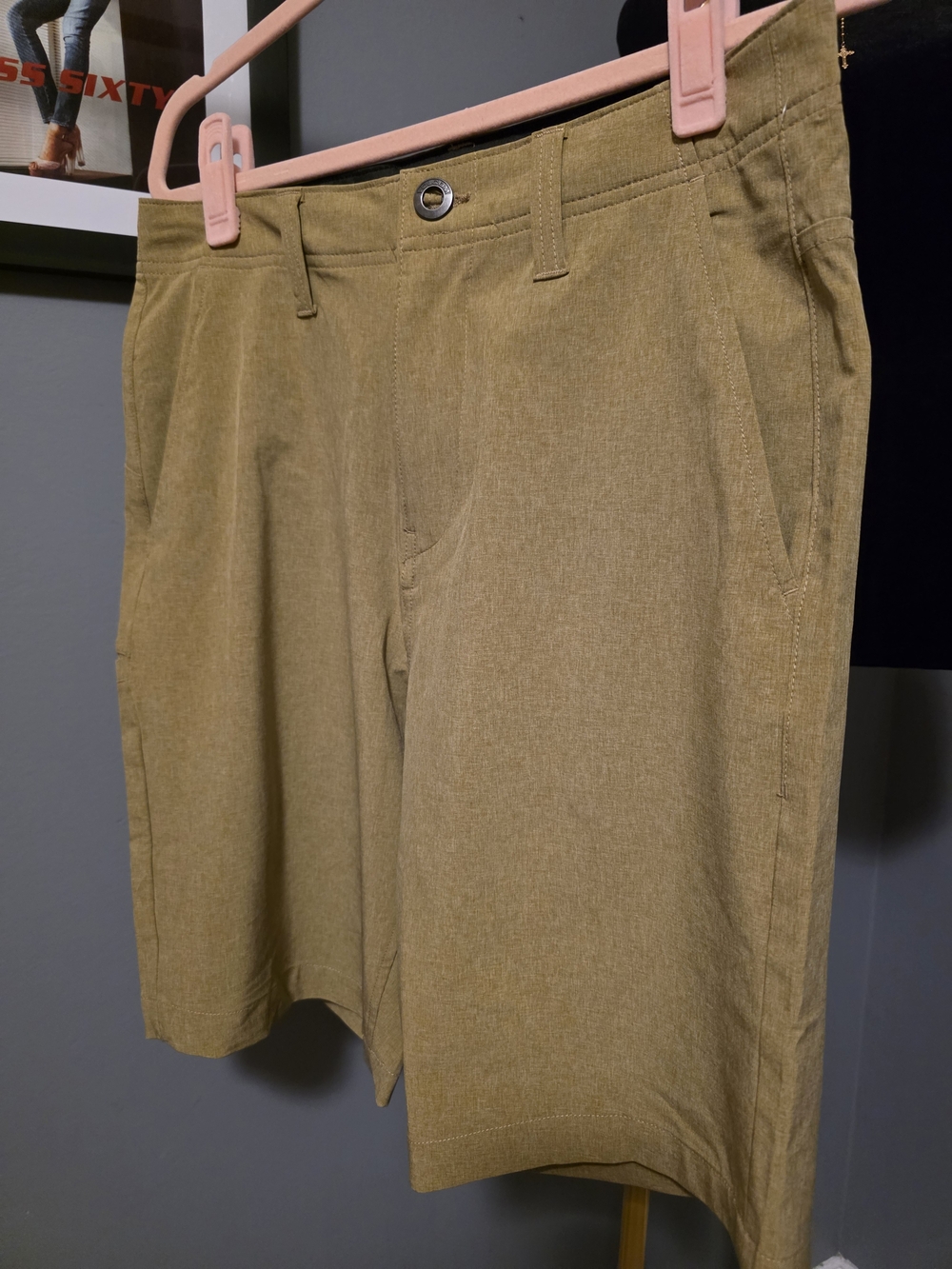 50% off ~Volcom Men's Hybrid Walk Shorts Khaki Size 30 Performance Stretch - Picture 4 of 13